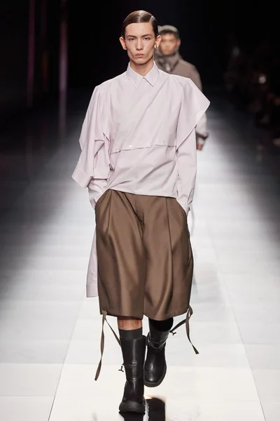 Look 52